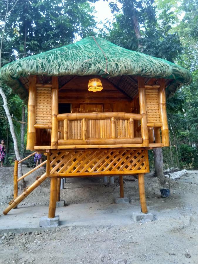 فندق لوبوكْفي  Deluxe Bamboo House By The River المظهر الخارجي الصورة